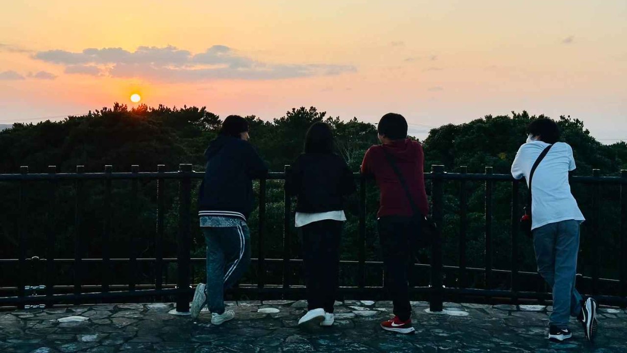 「あそび」があれば、心も体も動きだす。 社会の「かたさ」をほぐすきっかけを、ワンコインから。沖縄の子ども・若者に、人生の「余白」を届けるパートナーを募集中。