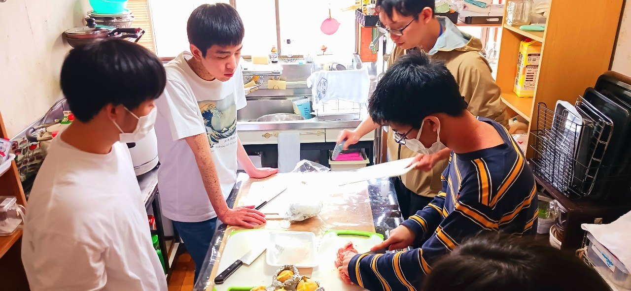 合宿中の調理の様子