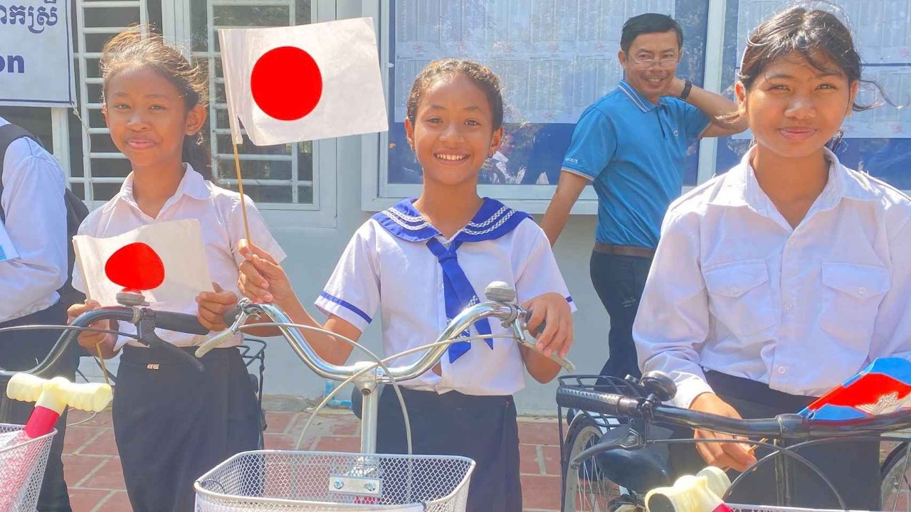 通学自転車プロジェクト（ラオス・カンボジア）