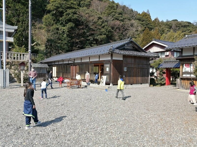 子供の居場所作りを支えるボランティア